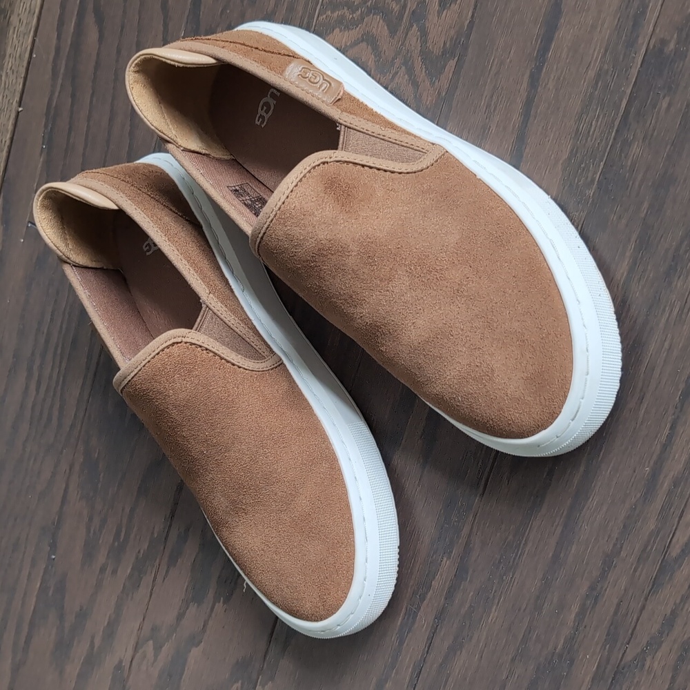 UGG Camel Slip On Sneakers Size 7 - Picture 2 of 11